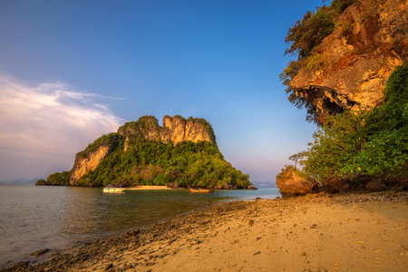 Evening at the beach of Ko Hong island in the Krabi province, Thailandの写真素材