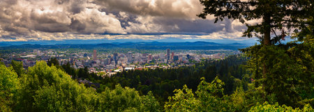 Large panorama of Portland skyline in Oregon from Pittock Mansion viewpointの写真素材
