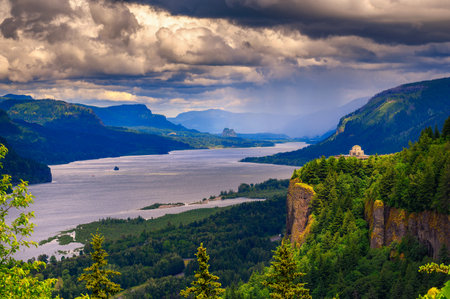 Crown Point, Vista House and the Columbia River Gorge in Oregon, USAの写真素材