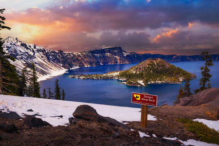 Sunset above Crater Lake and Wizard Island, Oregon, USAの写真素材