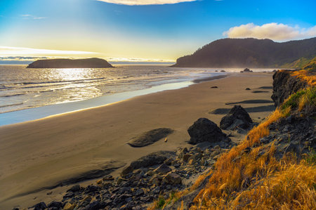 Sunset at Meyers Creek Beach, Oregonの写真素材