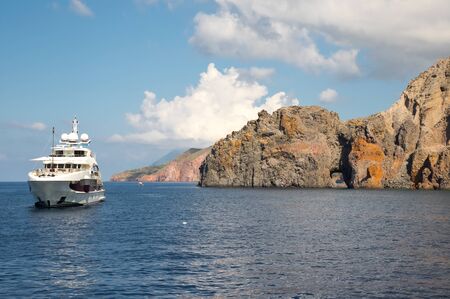Aaeolian island day trip by boat
