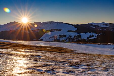 Discover beautiful Romanian Mountainsの写真素材
