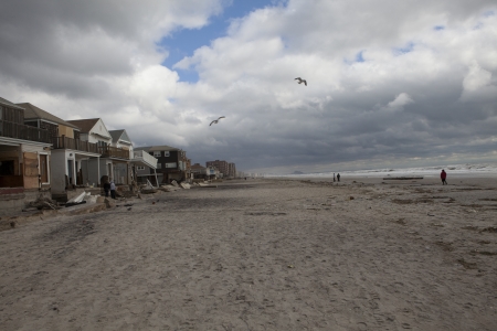 NEW YORK - October 31:Destroyed homes in  Far Rockaway after Hurricane Sandy October 29, 2012 in New York City, NYのeditorial素材