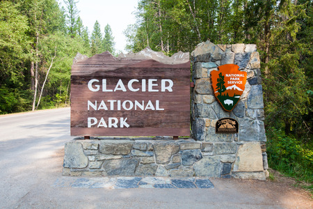 Entrance Sign-Glacier National Park.の写真素材