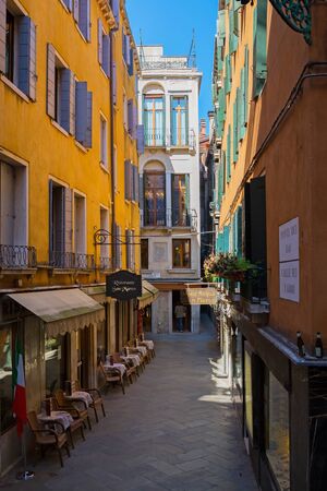 VENICE, ITALY - March 24, 2019: Narrow street in Veniceのeditorial素材