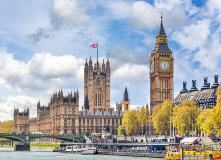 London cityscape and Houses of Parliament with Big Ben tower, UKのeditorial素材