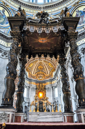 St. Peter's Basilica interior, Vaticanのeditorial素材