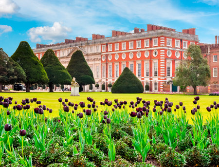 Hampton Court palace and gardens, London, UKのeditorial素材