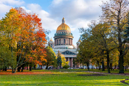 St. Isaac's Cathedral in autumn, Saint Petersburg, Russiaの写真素材