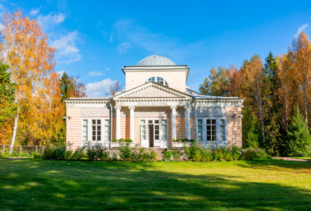 Pavilion of roses in autumn, Pavlovsk park, Russia (inscription "Pavilion of roses")のeditorial素材