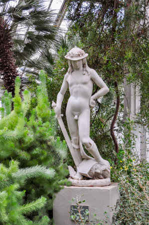 Statue of David in greenhouse of Kew botanical gardens, London, UKのeditorial素材