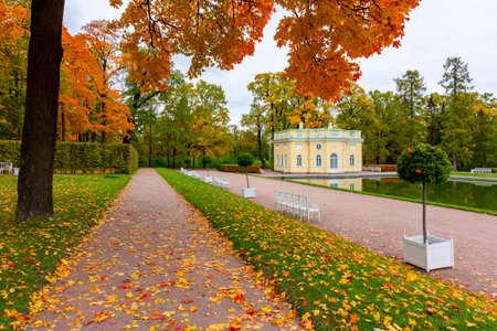 Catherine park in autumn foliage, Tsarskoe Selo (Pushkin), Saint Petersburg, Russiaのeditorial素材