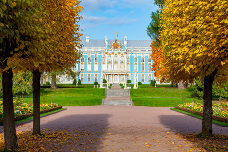 Catherine palace and park in autumn foliage, Tsarskoe Selo (Pushkin), Saint Petersburg, Russiaのeditorial素材