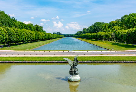 Fontainebleau park landscape in summer, Franceのeditorial素材