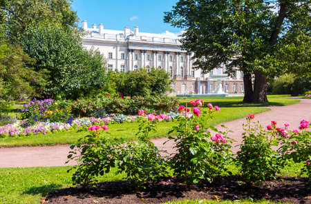 Vase fountain in private garden of Catherine palace, Tsarskoe Selo, St. Petersburg, Russiaのeditorial素材
