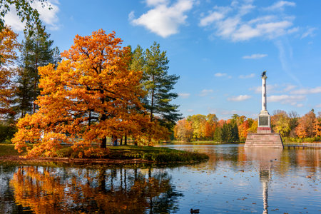 Chesme column on island of Grand pond in autumn in Catherine park, Pushkin, Saint Petersburg, Russiaの写真素材