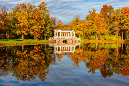 Marble bridge in autumn foliage in Catherine park, Pushkin (Tsarskoe Selo), Saint Petersburg, Russiaの写真素材