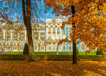 Catherine palace and park in autumn foliage, Pushkin (Tsarskoe Selo), St. Petersburg, Russiaの写真素材