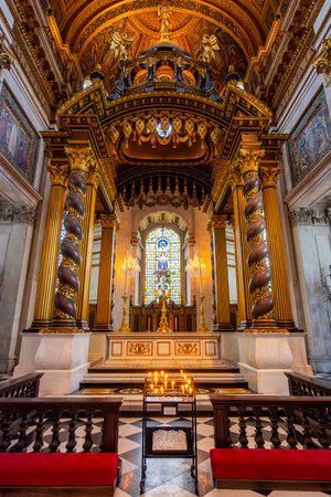 London, UK - 02 May 2024: Baldachin or High altar in St. Paul's cathedralの写真素材