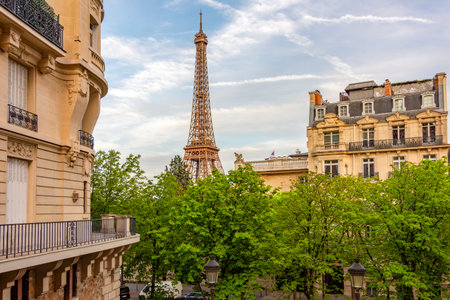 Eiffel tower seen from avenue de Camoens, Paris, Franceの写真素材
