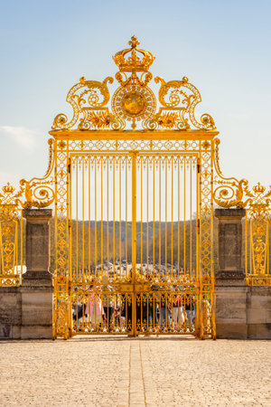Royal golden gate of Versailles palace in Paris suburbs, Franceの写真素材