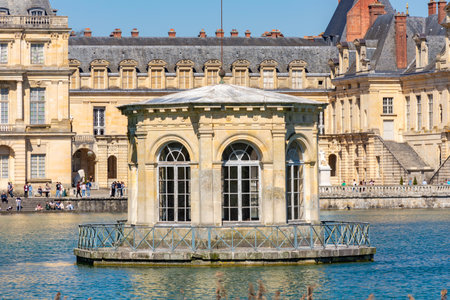 Pavilion in Carp's pond in Fontainebleau park, Franceの写真素材