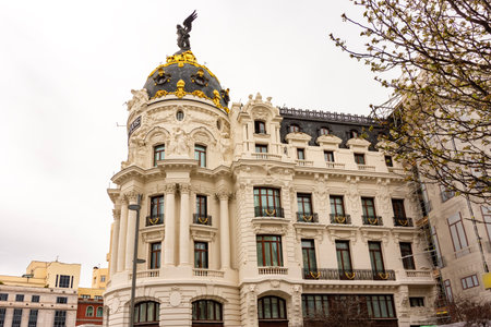 Metropolis building on Gran Via street, Madrid, Spainの写真素材