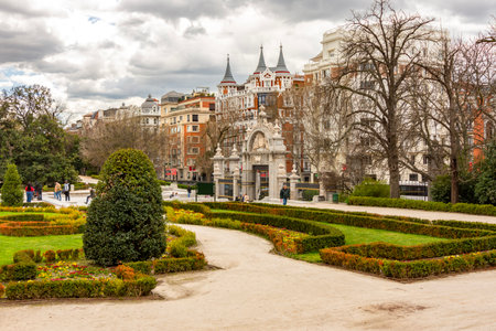 Madrid, Spain - 24 March 2025: Buen Retiro park in springの写真素材