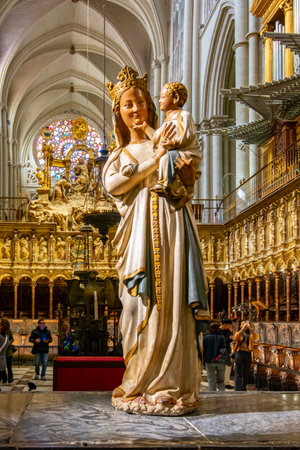 Toledo, Spain - 25 March 2025: Statue of Madonna in Toledo cathedralの写真素材