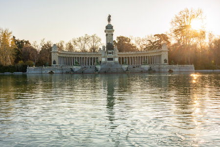 Monument to Alfonso XII and pond in Buen Retiro park, Madrid, Spainの写真素材