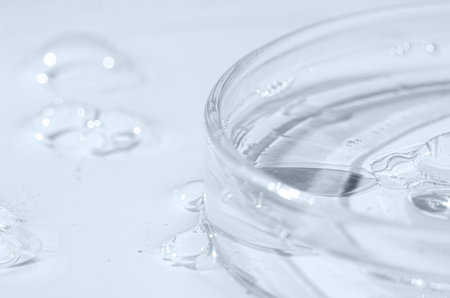 Transparent cosmetic product for skin care