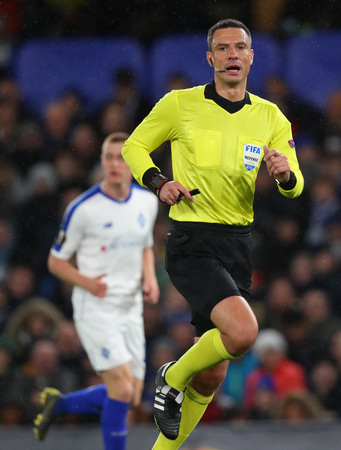 LONDON, ENGLAND - MARCH 7 2019: Referee Slavko Vicic  during the Europa League match between Chelsea and Dynamo Kyiv at Stamford Bridge.のeditorial素材