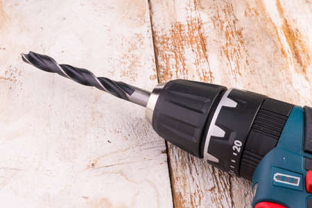 Wood twist drill assortment with cordless screwdriver