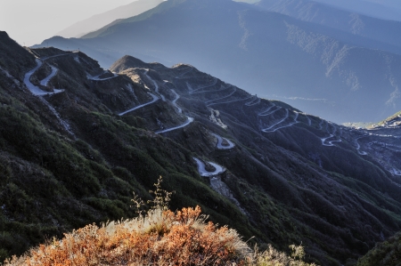 Curvy roads on Old Silk Route, Silk trading route between China and India, Sikkimの写真素材