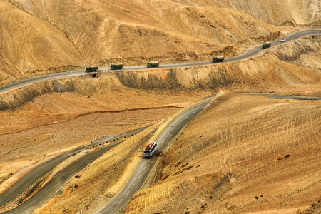 Aerial view of Zigzag road - famously known as jilabi road at old route of  Leh Srinagar Highway, Ladakh, Jammu and Kashmir, Indiaの写真素材