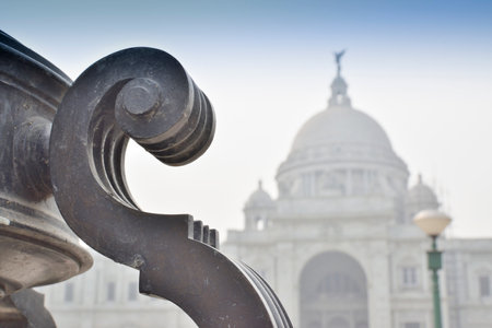 Victoria Memorial, Kolkata , India . A Historical Monument of Indian Architecture. It was built between 1906 and 1921 to commemorate Queen Victoria's 25 years reign in India.のeditorial素材