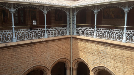 The Bangalore Palace was the private residence of the royal Wodeyar family. Built to resemble Windsor Castle, it is filled with an interesting and eclectic collection of art and paraphernalia from a bygone era.のeditorial素材