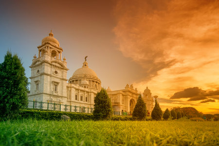 Sunset at Victoria Memorial, Kolkata , Calcutta, West Bengal, India . A Historical Monument of Indian Architecture. Built to commemorate Queen Victoria's 25 years reign in India.のeditorial素材