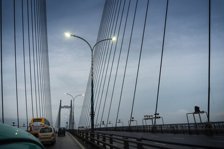 Howrah, West Bengal, India - 4th August 2020 : 2nd Hoogly bridge, vidyasagar setu at blue hour. Monsoon stock image.のeditorial素材