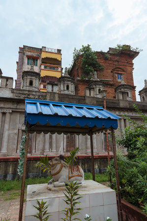 Howrah, West Bengal, India - 26th October 2020 : Nandi, Nandikeshwara or Nandideva is the bull vahana of the Hindu god Shiva . Shib Mandir, of Andul Rajbarhi , a palace in Andul. Heritage site.のeditorial素材