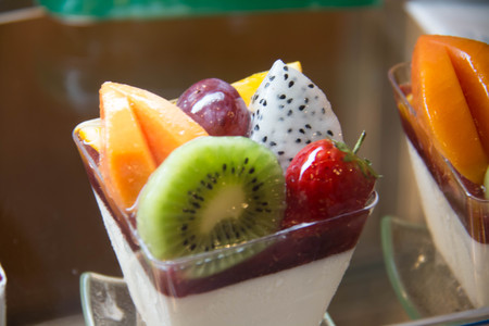 strawberry mousse in cup at a bakerry shopの写真素材