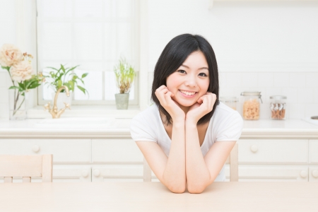 The woman who is in the kitchenの写真素材