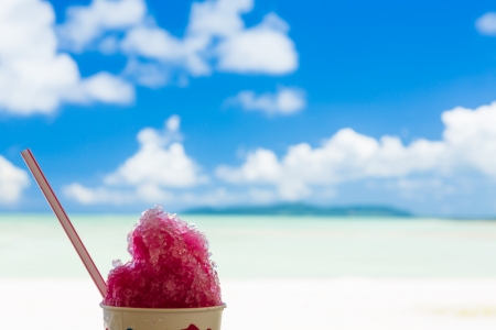 The beautiful sea and  shaved ice in the southern countryの写真素材