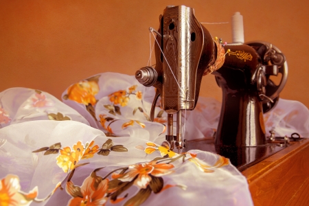 Antique sewing-machine with chiffon の写真素材