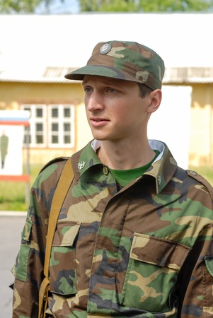 MOROZKI, RUSSIA - July 15, 2006 - Young Russian soldiers on a military Oath day in armyのeditorial素材