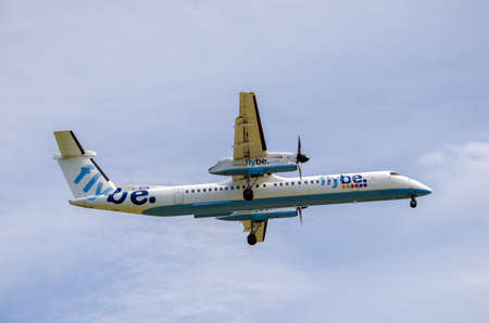 Dash 8 from Fly Be descending to DÃ¼sseldorf International