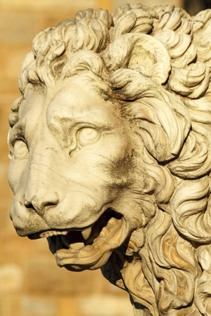 Medici Lion ,sculpture by  Flaminio Vacca , Loggia dei Lanzi , Piazza Signoria, Florence, Italyの写真素材