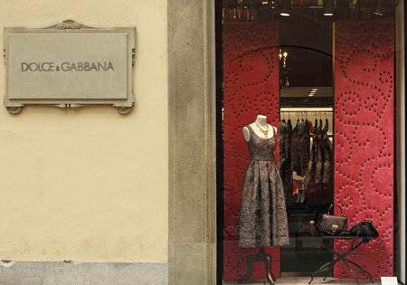 FLORENCE - SEP. 3 : Dolce & Gabbana boutique in Florence on Tornabuoni street on September, 3, 2014.Dolce & Gabbana - italian luxury fashion house which costumes wearing Victoria Beckham, Madonna.のeditorial素材