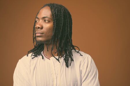 ドレッドヘアの写真 イラスト素材一覧 30 232件 ストックフォトのamanaimages Plus